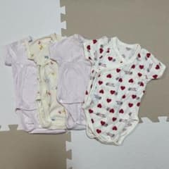 UNIQLO ベビー肌着 半袖 4枚セット 60cm 70cmのサムネイル