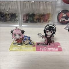 アーニャ・フォージャー & ヨル・フォージャー アクリルスタンドセットのサムネイル