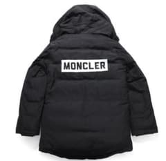 MONCLER ダウン　ジャケット　大人も⭐︎のサムネイル