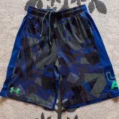 UNDER ARMOURハーフパンツYXLのサムネイル
