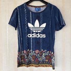 adidas ネイビー 花柄 半袖Tシャツ UK Sのサムネイル