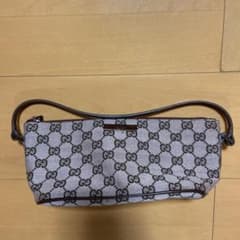 GUCCI グッチ アクセサリーポーチのサムネイル
