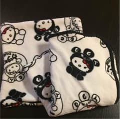 ウラワン ドリカム×ハローキティコラボ ブランケットのサムネイル