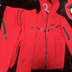 NIKEテックフリースのサムネイル