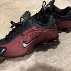 NIKE SHOXのサムネイル