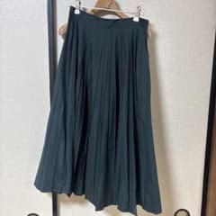 MARGARET HOWELL プリーツスカート ダークグリーンのサムネイル