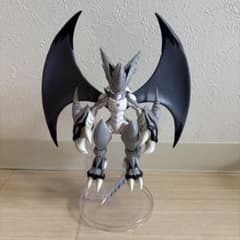 一番くじ にゃんこ大戦争 A賞 覚醒のネコムートフィギュアとチョコエッグのサムネイル