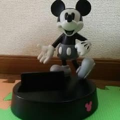 ミッキーの置物のサムネイル