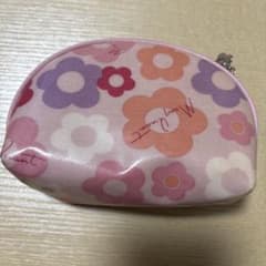 MARY QUANT 花柄ラウンドポーチのサムネイル