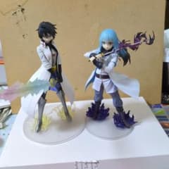 フィギュア 2体セットのサムネイル