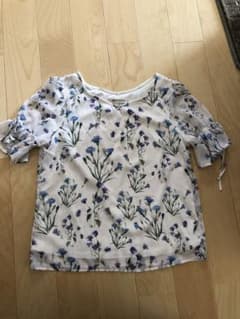 ミッシュマッシュM 花柄　トップスのサムネイル
