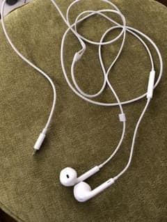 純正 iPhone8 イヤホンのサムネイル