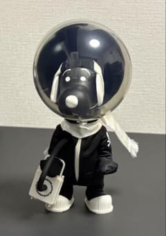 【フィギュア】スヌーピー アストロノーツ マスターマインドジャパンバージョン スヌーピー アストロノーツ (mastermind JAPAN Ver.) - メルカリ