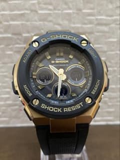 【美品】G-SHOCK GST-W300G 1A9JF ゴールド 電波ソーラーのサムネイル