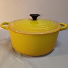 LE CREUSET ココットロンド ソレイユ 両手鍋 22cm 人気色 - メルカリ