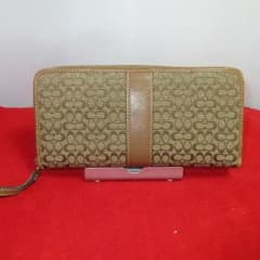 購入先真贋士鑑定済COACH 長財布 ラウンドジップ 004のサムネイル