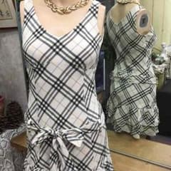 Burberry dresdのサムネイル