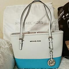 【値段下げました】SALE♡ MICHAEL KORS トート/ハンドバッグのサムネイル
