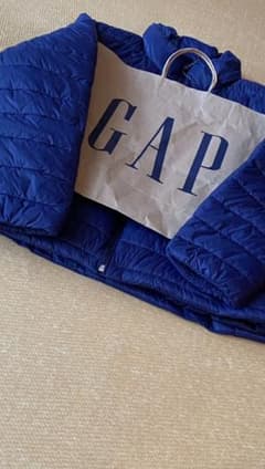 GAPダウンジャケットのサムネイル