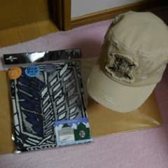 進撃の巨人　2019年USJ限定商品　フード付きタオル　帽子　二点セット♥のサムネイル