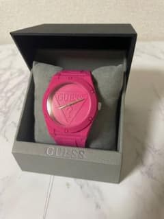 Guess の腕時計　　保証書の紙付き。未使用です。傷など一個もついていませんのサムネイル