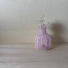 ベネチアングラス 香水瓶 金彩 ガラス製 工芸品 置物 花器にも - メルカリ