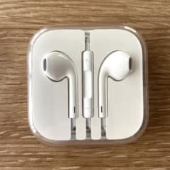 【ほぼ未使用・ケース付き】 Apple アップル 有線イヤホン イヤフォン 白のサムネイル