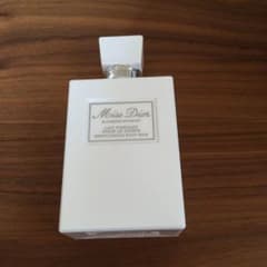 Miss Dior ボディローションのサムネイル