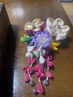 ツマミ細工髪飾り　購入品のサムネイル