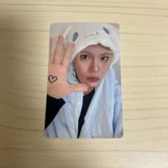 XLOV UXLXVE Jump Up 特典 トレカ ヒョン HYUN ① - メルカリ