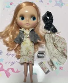 ネオブライス Blythe マドモアゼルローズバドのサムネイル