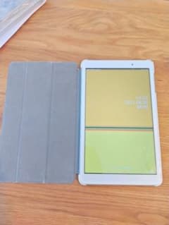 ファーウェイ　Qua tab 02のサムネイル
