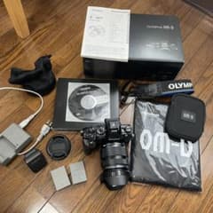 OLYMPUS OM−D E−M1 OM-D E-M1 12-40F2.8 レ…のサムネイル