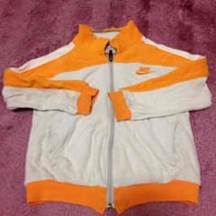 chika様専用    最終値下げ‼︎NIKE 長袖パーカー サイズ100のサムネイル