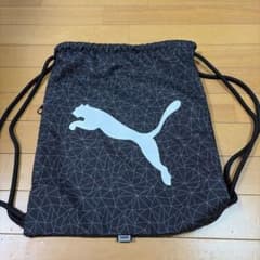 PUMA ナップザック ブラック ジップポケット付きのサムネイル