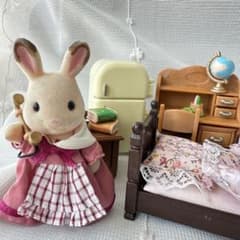 シルバニアファミリー 家具 冷蔵庫 電話台 ピアノ 小物人形付きのサムネイル