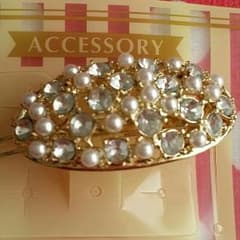【値下しました！】ビジュー付のヘアピンのサムネイル