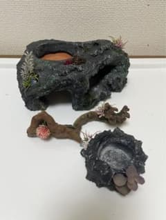 ともえ屋　シェルター、水入れ、木のサムネイル