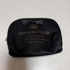 Maison de FLEUR リボンポーチ ブラックのサムネイル