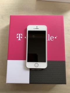 iPhone SE Silver 32GB SIMフリー　新品海外版のサムネイル