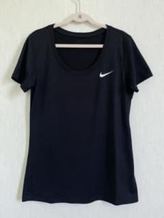 NIKE ナイキ Tシャツのサムネイル