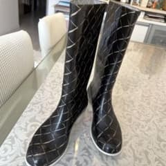 最終お値下げ❗️CHANEL マトラッセ レインシューズ 35のサムネイル