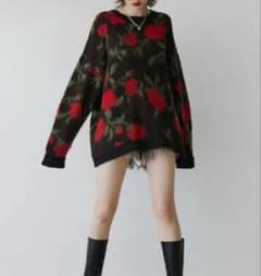 jouetie ジャガーパターンニット　ブラック　花柄　美品のサムネイル