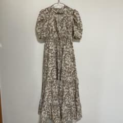 An MILLE 花柄 ロングワンピース ベージュのサムネイル