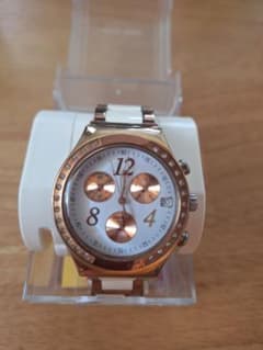 ジャンク品！！ Swatch 腕時計 クロノグラフ ホワイト/ゴールドのサムネイル