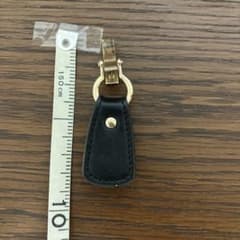 レザー キーホルダー ゴールド金具クリップ付きのサムネイル