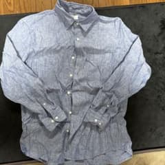 ユニクロ　UNIQLO リネンシャツ　新品未使用品　青シャツ　ワンポケットシャツのサムネイル