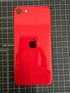 iPhone SE（第2世代）レッド 128GB バッテリー容量74% - メルカリ