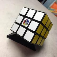 ルービックキューブのサムネイル