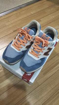 new balance スニーカーのサムネイル
